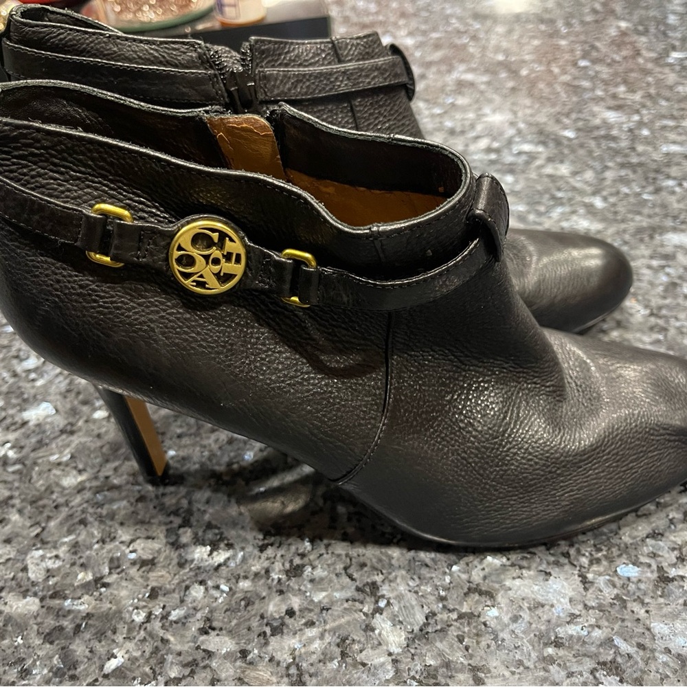 Authentic Vintage Coach Salene Black Leather Ankle Bootie Boots